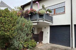 Wohnung kaufen in Kirchhalde 33, 72663 Großbettlingen, Ansprechende 2,5-Zimmer-Wohnung mit Terrasse und Garage in ruhiger Lage