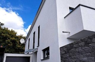 Doppelhaushälfte kaufen in 71116 Gärtringen, Gärtringen - Hochwertige Doppelhaushälfte mit Pool und Sauna in ruhiger Lage von Gärtringen