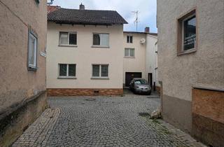 Einfamilienhaus kaufen in 97638 Mellrichstadt, Mellrichstadt - Großzügiges Einfamilienhaus mit Ausblick ins Grüne