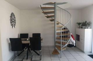 Wohnung kaufen in Kleinbettlinger Straße, 72661 Grafenberg, Geschmackvolle 4-Zimmer-Maisonette-Wohnung mit Balkon