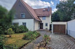 Doppelhaushälfte kaufen in 82194 Gröbenzell, Charmante Doppelhaushälfte mit großem Potenzial in ruhiger Lage