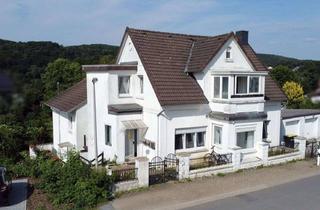 Mehrfamilienhaus kaufen in 32457 Porta Westfalica, Mehrfamilienhaus mit 3 Einheiten und Top-Potenzial in guter Lage von Porta Westfalica