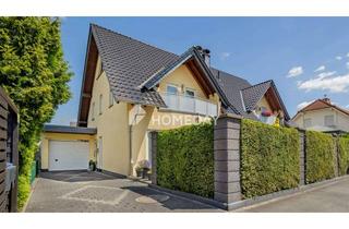 Haus kaufen in 59759 Arnsberg, Familienleben auf drei Etagen – mit sonniger Südterrasse, Loggia & Garage