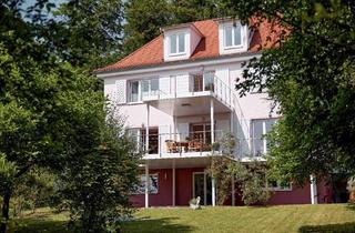 Villa kaufen in 88709 Meersburg, Auf der Sonnenseite - Rarität - Villa (kernsaniert) in Traumlage mit unverbaubarer Seesicht