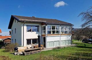 Haus kaufen in 83454 Anger, Wohnhaus mit 3 Parteien in Aufham