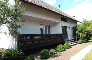 Haus kaufen in 36399 Freiensteinau, Freiensteinau - Freistehendes Ein- bis Zweifamilienhaus von privat ohne Makler