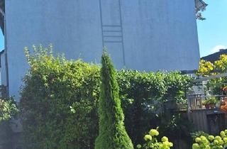 Mehrfamilienhaus kaufen in 45527 Hattingen, Hattingen - Ein Mehrfamilienhaus im Grünen von Welper, mit 3 Garagen