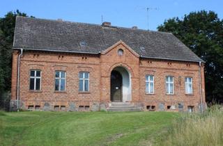 Haus kaufen in 17089 Burow, Burow - Herrenhaus im Erbbaurecht