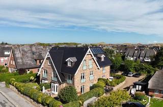 Wohnung kaufen in 25996 Wenningstedt-Braderup, Neuwertige 2-Zi.-Ferienwohnung mit Terrasse und Wellnessbereich im Haus