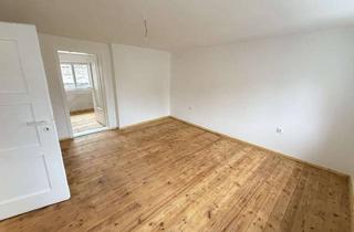 Wohnung kaufen in 92355 Velburg, Wohnung im Hausformat!Historischer Charme, modern saniert & mit Innenhof in Velburg