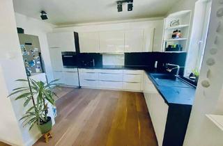 Penthouse kaufen in 53773 Hennef, Luxuriöse Penthouse-Wohnung mit großer Dachterrasse