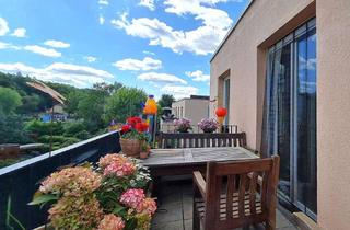 Wohnung kaufen in 15569 Woltersdorf, Dachgeschosswohnung mit Wasserausblick