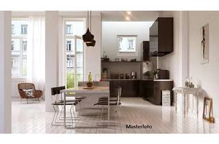 Wohnung kaufen in Christian-Hammerschmidt-Str. XXX, 96355 Tettau, 3-Zimmer-Wohnung mit Gartenanteil - provisionsfrei