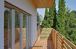 Wohnung kaufen in Christian-Hammerschmidt-Str. XXX, 96355 Tettau, 2-Zimmer-Wohnung mit Gartenanteil - provisionsfrei