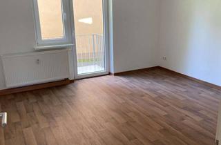 Wohnung mieten in Paul-Keller-Str. 17, 96317 Kronach, Schöne 2-Zimmer Wohnung in der Siedlung mit Balkon