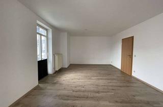 Wohnung mieten in 96515 Sonneberg, Große 1-Zim.-Wohnung inkl. Carport-Stellplatz und Balkon in Sonneberg!