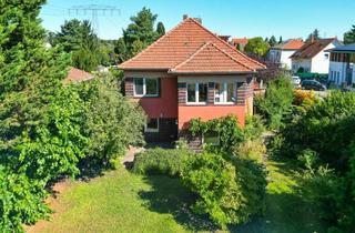 Haus kaufen in Weg, 12437 Baumschulenweg, Mehrgenerationen-Traum: Zweifamilienhaus nahe Baumschulenweg mit Entwicklungsbedarf und Potenzial!