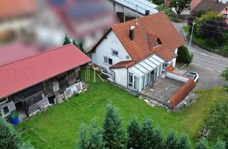 Einfamilienhaus kaufen in 78727 Oberndorf, Großzügiges Einfamilienhaus mit Garten, Einliegerwohnung und Scheune