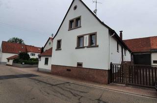 Bauernhaus kaufen in 67680 Neuhemsbach, ehemaliger Bauernhof mitten im Ortskern von Neuhemsbach
