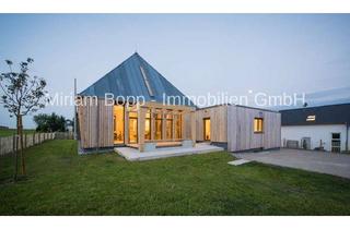 Gewerbeimmobilie kaufen in 72768 Reutlingen, Einzigartiges Wohnen in preisgekröntem Architektenhaus - ehemalige Kirche in RT-Altenburg