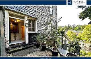 Wohnung kaufen in 42555 Velbert, 3-Zimmer-Altbau mit Terrasse und Privatzugang