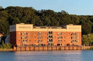 Wohnung mieten in Friedrich-Wilhelm-Boelcke-Straße, 14473 Templiner Vorstadt, Exklusive 4-Zimmer-Terrassenwohnung mit privater Stegterrasse und Wasserzugang