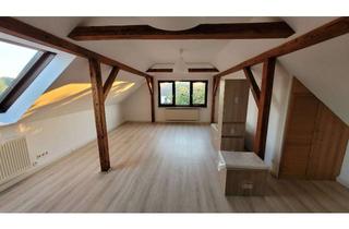 Wohnung mieten in Querstraße, 01896 Ohorn, sehr schöne 2-Raum-Dachgeschoßwohnung im Zweifamilienhaus mit großem Wohnzimmer und Einbauküche