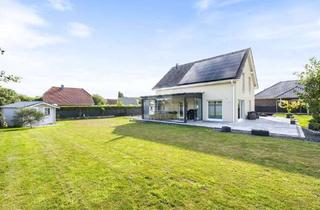 Haus kaufen in 21649 Regesbostel, Dein modernes Traumhaus mit Pool, Garten, Solarmodulen & Panoramablick inklusive!