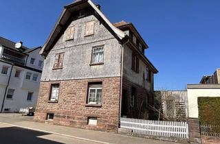 Haus kaufen in 72285 Pfalzgrafenweiler, Charaktervolles Wohnhaus mit drei Wohneinheiten