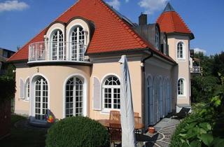 Villa kaufen in 85356 Freising, *** Märchenvilla -- Schlösschen mit Turm ***
