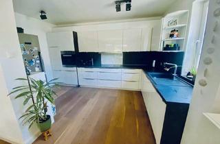 Penthouse kaufen in 53773 Hennef, Luxuriöse Penthouse-Wohnung mit großer Dachterrasse