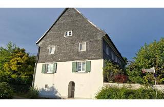 Haus kaufen in Hauptstraße 36, 51647 Gummersbach, Besonderes Haus mit Geschichte in Dorf mit Ausblick