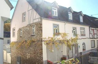 Einfamilienhaus kaufen in 56333 Winningen, Winningen - Historisches Einfamilienhaus (Kein Denkmalschutz) mit Einliegerwo