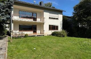 Haus kaufen in 35619 Braunfels, Braunfels - Mitten in Braunfels großes Baugrundstück mit zusätzlichem Wohnhau