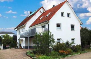 Haus kaufen in 78073 Bad Dürrheim, Bad Dürrheim - Ein Haus für alle Fälle-Modernisiert mit zwei Wohnungen!