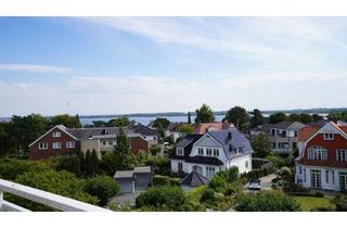 Penthouse kaufen in 23570 Travemünde, Nur noch Warteliste: Penthouse mit Traveblick wartet auf Ihre Ideen - nur 5 Gehminuten zum Wasser