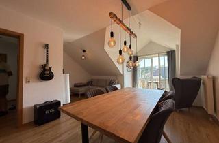 Wohnung kaufen in 83352 Altenmarkt, Charmante Dachgeschosswohnung mit Balkon!