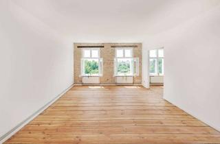 Wohnung kaufen in Görlitzer-Park, 10997 Kreuzberg, Helle Altbauwohnung mit Einbauküche und Blick in den Görlitzer Park in Kreuzberg
