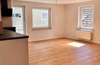 Wohnung mieten in Marktstraße, 84056 Rottenburg, Erstbezug: Helle Dachgeschosswohnung mit Balkon in Rottenburg