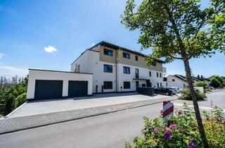 Wohnung mieten in 55743 Idar-Oberstein, Beste Wohnlage 4-Raum-Wohnung mit Balkon und Einbauküche in Göttschied
