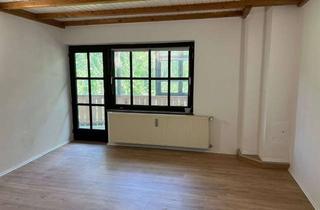 Wohnung mieten in Kirchenstraße 26, 94081 Fürstenzell, Renovierte 4-Zimmerwohnung in Engertsham mit neuer Einbauküche