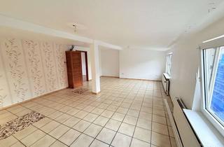 Wohnung mieten in Hüttenstr. 42, 45888 Bulmke-Hüllen, Schöne 4-Zimmer Wohnung + Garage