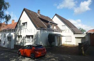Haus kaufen in 32825 Blomberg, Unterkellertes Zweifamilienhaus mit Nebengebäude und Garage in Blomberg zu verkaufen!