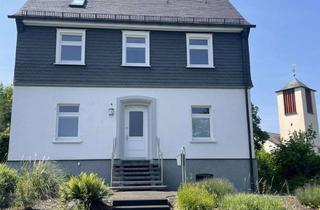 Einfamilienhaus kaufen in An Der Eichhardt, 57462 Olpe, Saniertes Einfamilienhaus am Fuße der Eichhardt