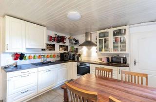 Haus kaufen in 25557 Seefeld, Familienidylle mit großem Grundstück und modernem Wohnkomfort