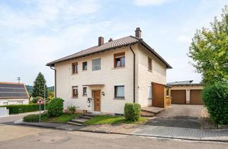 Haus kaufen in 75057 Kürnbach, Zweifamilienhaus mit Ausbaupotenzial - ideal für Anleger und Generationen
