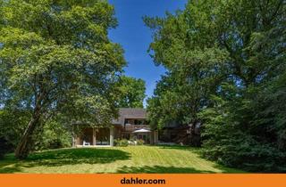 Villa kaufen in 40880 Ratingen, Repräsentative Waldrand-Villa auf parkähnlichem Anwesen in Ratingen-Lintorf