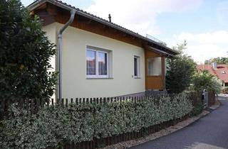 Einfamilienhaus kaufen in Lindenstraße 18, 08412 Werdau, Einfamilienhaus im Bungalowstil mit schönem Grundstück