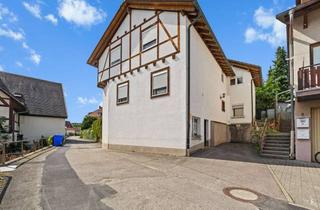 Haus kaufen in 79793 Wutöschingen, Zweifamilienhaus mit vielen Möglichkeiten - Ihr neues Zuhause oder 2 Wohnungen als Kapitalanlage!