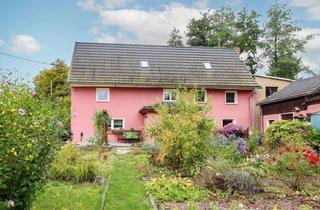 Haus kaufen in 04626 Nöbdenitz, Nettes Häuschen mit Ausbaupotential auf großem Grundstück